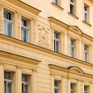House Zizkov Отель